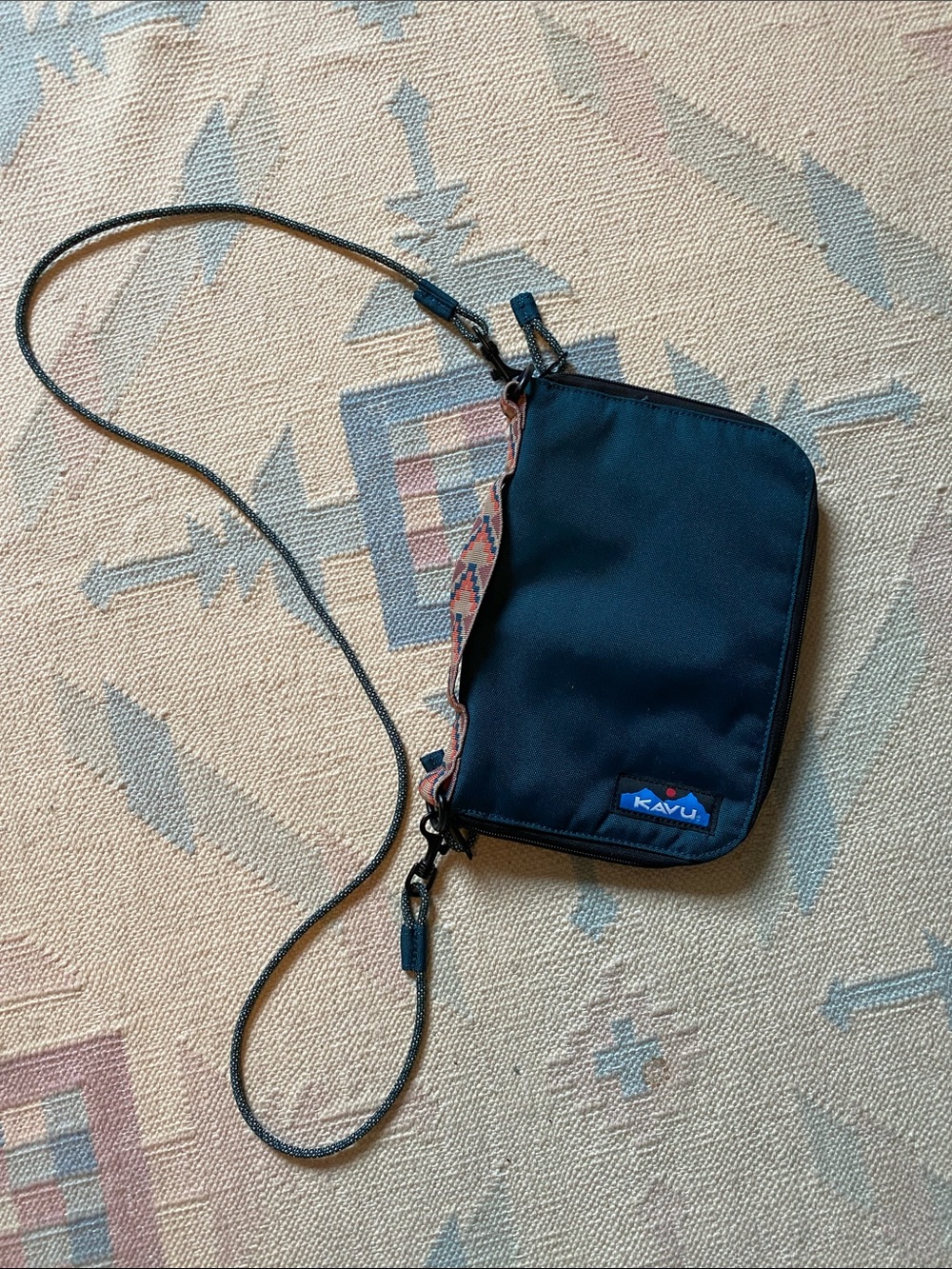 Kavu Black Crossbody Organizer with Patterned Strap